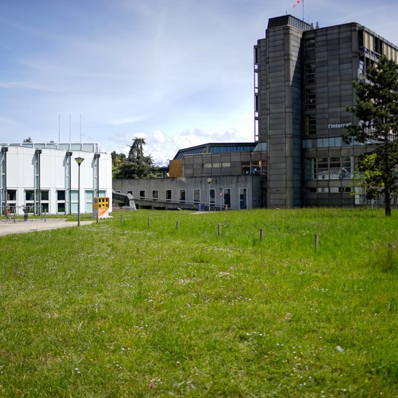 parc-anthropole-unil-station-boxup